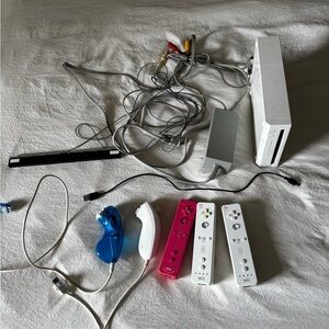 Nintendo Wii console lot